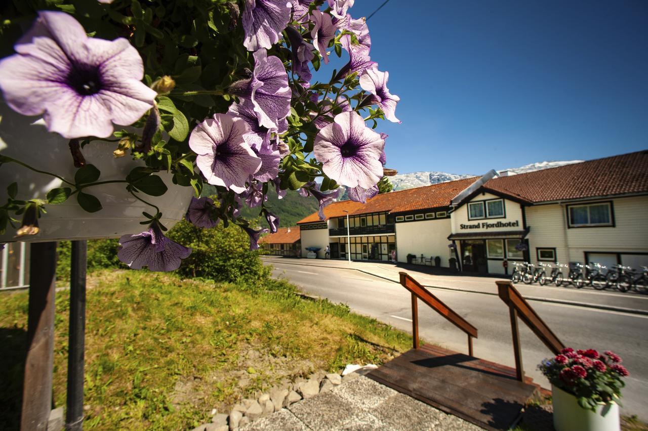 Strand Fjordmotel Ulvik Luaran gambar
